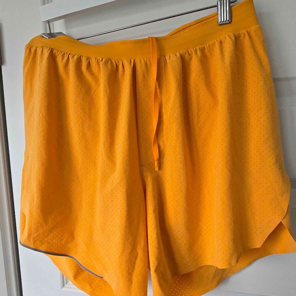 Lululemon Fast Free 6" Lined Short – Taille M